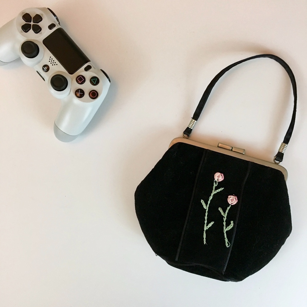 Vintage velvet mini purse | rose embroidery